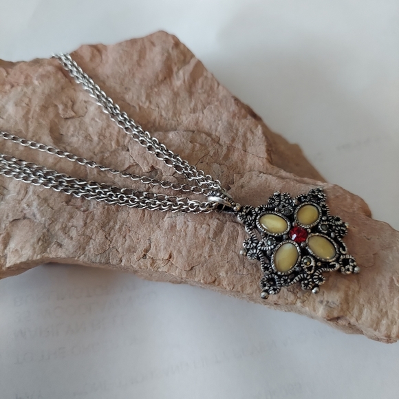 1928 Vintage Style Pendant - Picture 5 of 11